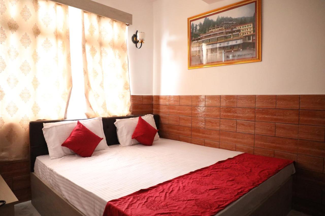 Matina Regency Hotell Gangtok Exteriör bild